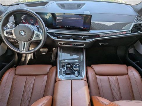 Used 2025 BMW X7 M60i w/ Executive Package AWD/4WD image 18