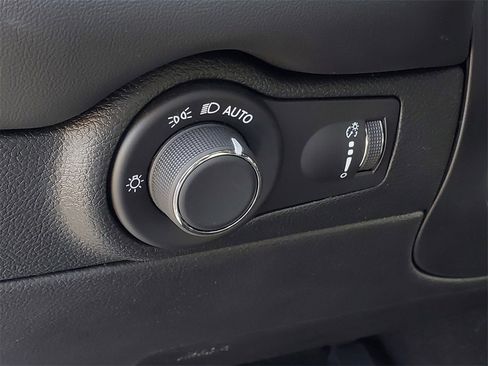 Used 2025 Dodge Durango R/T image 16