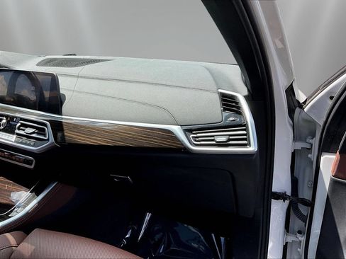 Used 2023 BMW X5 xDrive40i w/ Premium Package AWD/4WD image 25