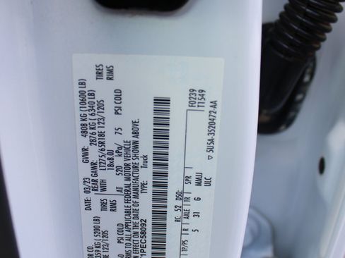 Used 2023 Ford F250 XLT w/ F-250 >10K GVWR Package image 16