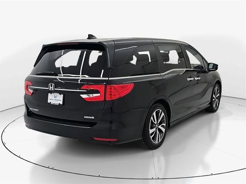 Certified 2023 Honda Odyssey Touring image 6