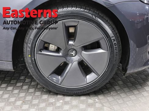 Used 2023 Tesla Model 3 Standard Range RWD image 27