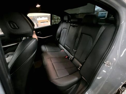 Used 2025 BMW 330i Sedan w/ M Sport Package image 28