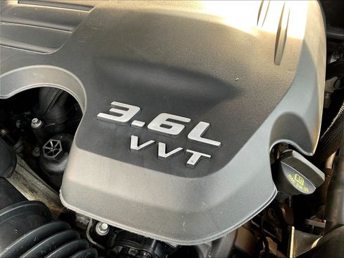 Used 2015 Dodge Challenger SXT w/ Super Sport Group (SS/T) RWD image 29