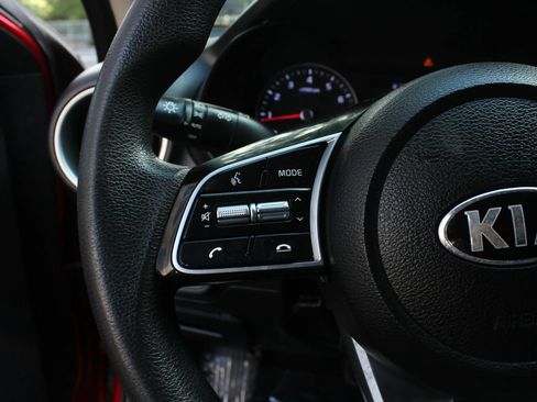 Used 2020 Kia Forte LXS FWD image 30