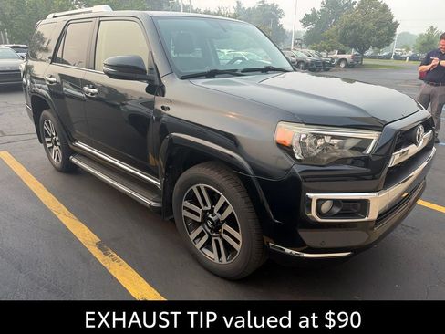 Used 2014 Toyota 4Runner Limited AWD/4WD image 3