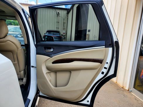 Used 2019 Acura MDX FWD image 16