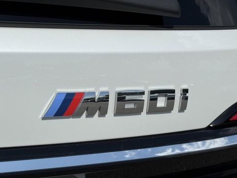 Used 2025 BMW X7 M60i w/ Climate Comfort Package image 14