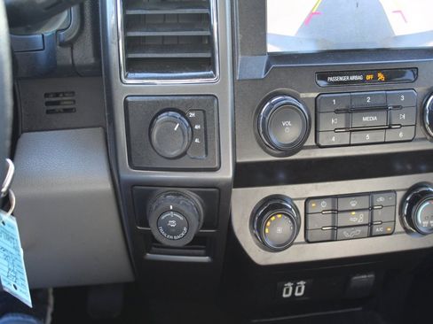 Used 2019 Ford F150 XLT w/ XTR Package image 13