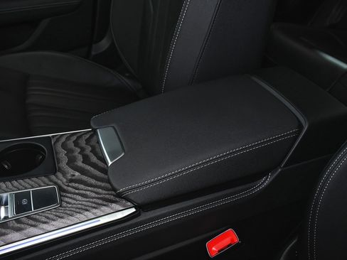 Used 2025 Audi A6 Premium Plus image 48