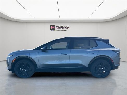 New 2026 Chevrolet Equinox EV RS image 4