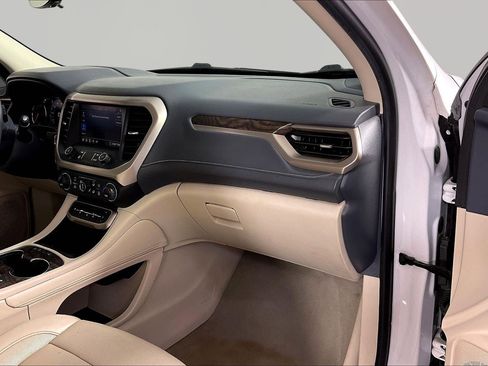 Used 2020 GMC Acadia Denali w/ Technology Package image 27