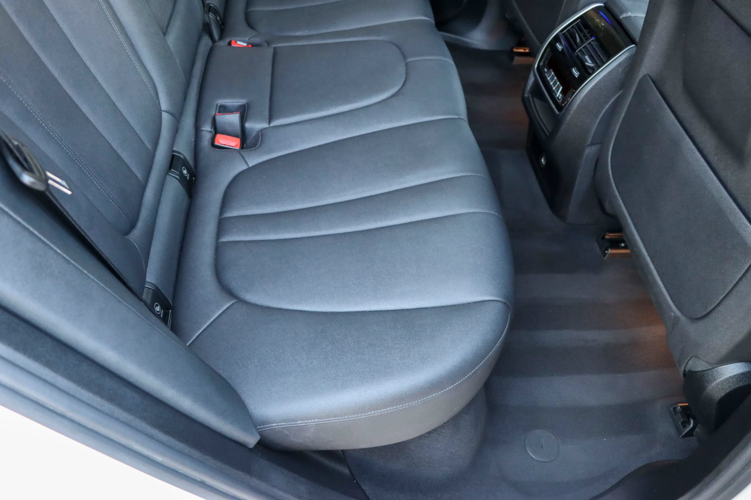Used 2019 BMW X5 xDrive40i w/ Convenience Package AWD/4WD image 20