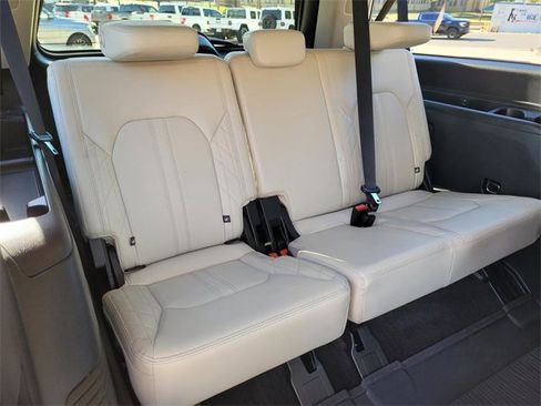 Used 2021 Ford Expedition Max Platinum image 14