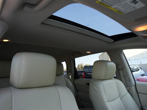 Used 2013 INFINITI JX35 FWD w/ Premium Pkg image 22