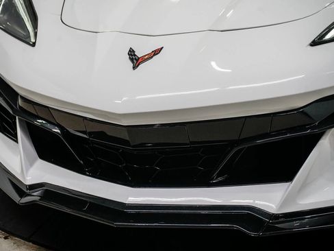 Used 2024 Chevrolet Corvette Z06 image 8