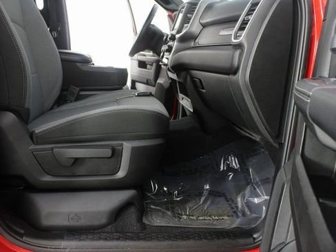 Used 2024 RAM 2500 Big Horn w/ Bed Utility Group image 18