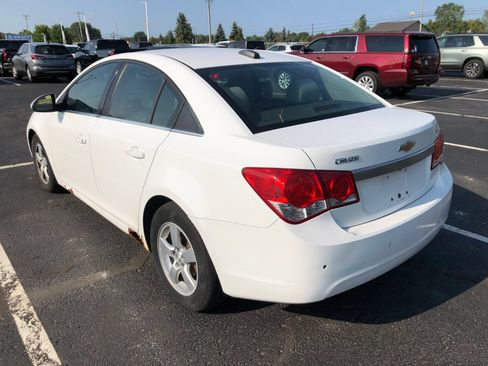 Used 2016 Chevrolet Cruze LT w/ Enhanced Safety Package FWD image 5