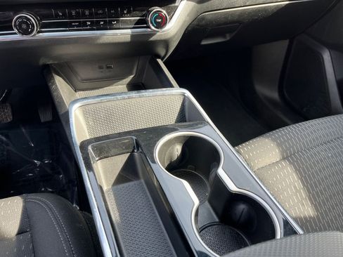 Used 2025 Chevrolet Equinox LT image 42