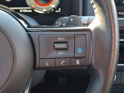 Used 2023 Nissan Rogue Platinum AWD/4WD image 23