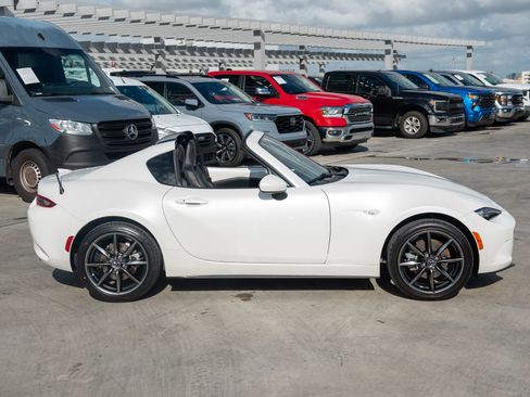 Used 2018 MAZDA MX-5 Miata RF Grand Touring image 40