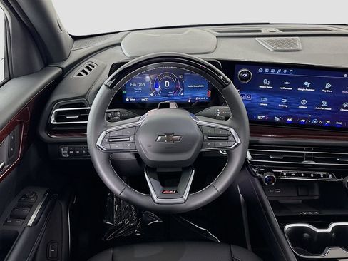 New 2026 Chevrolet Traverse Z71 w/ Enhanced Driving Package AWD/4WD image 23