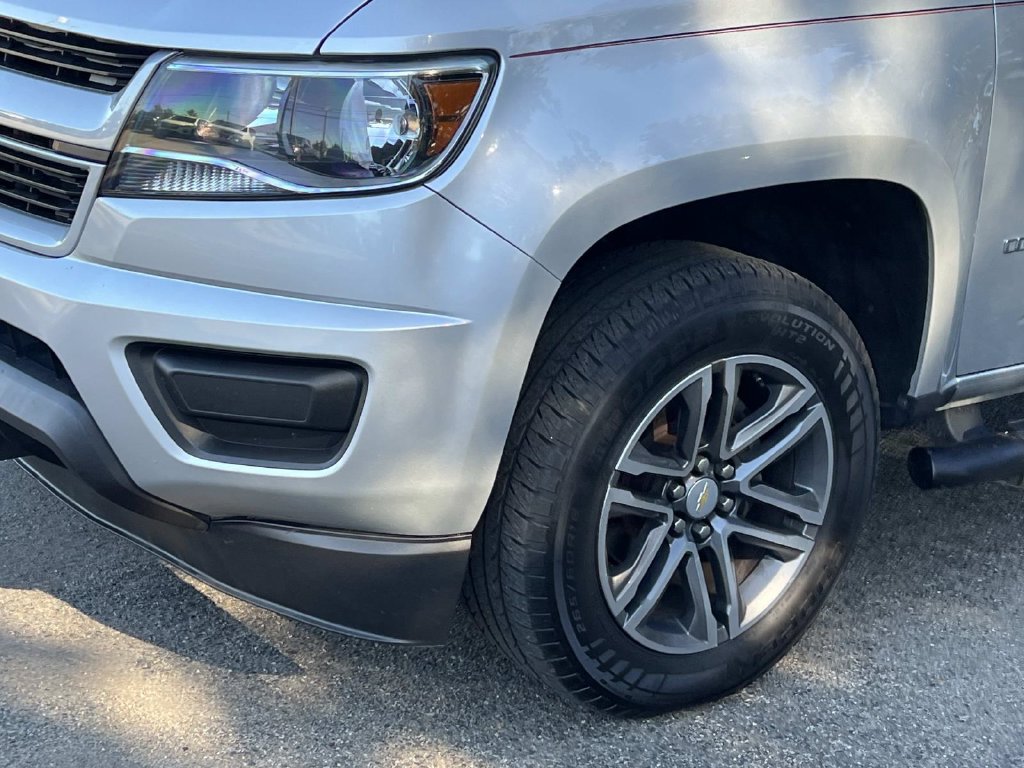 Used 2019 Chevrolet Colorado W/T w/ Custom Special Edition AWD/4WD image 7