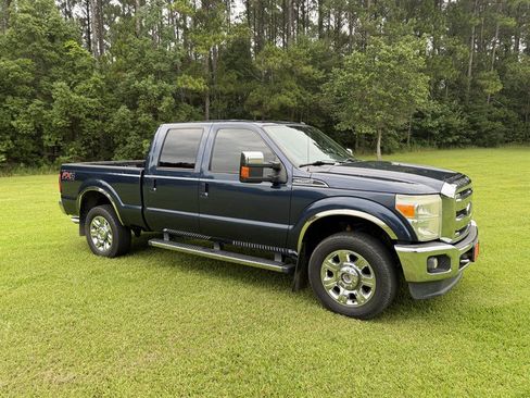 Used 2015 Ford F250 Lariat w/ Lariat Ultimate Package AWD/4WD image 3