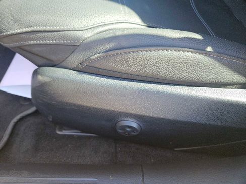 Used 2025 Mercedes-Benz C 300 Sedan image 23