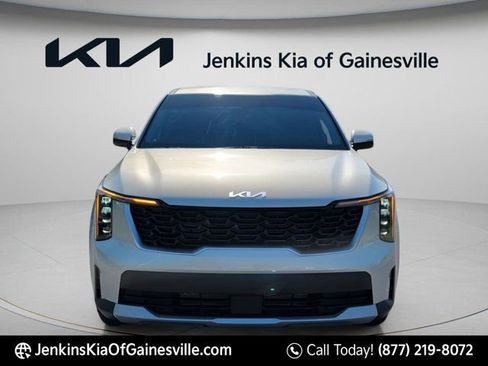 New 2026 Kia Sorento LX FWD image 11