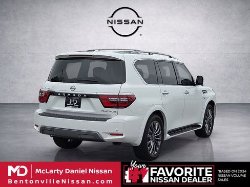Used 2022 Nissan Armada Platinum w/ Captain's Chairs Package AWD/4WD image 5