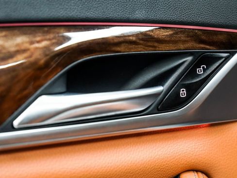 Used 2017 BMW 540i xDrive w/ Premium Package image 44