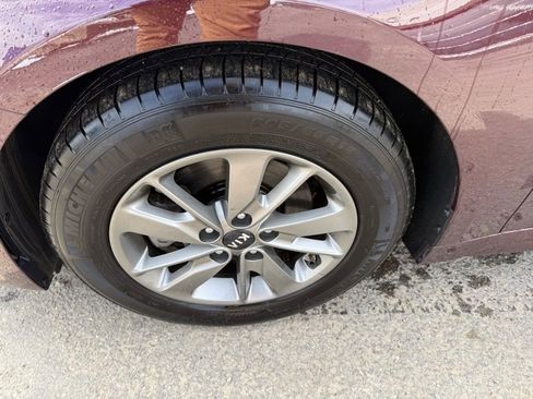 Used 2016 Kia Optima LX image 14