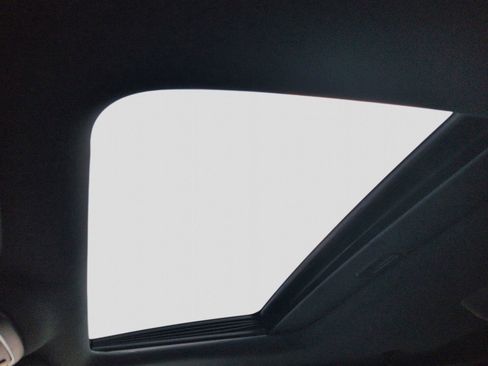 Used 2016 Dodge Durango R/T w/ Technology Group image 24