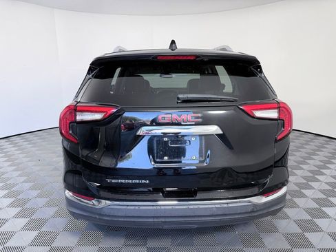 Used 2024 GMC Terrain SLT image 4