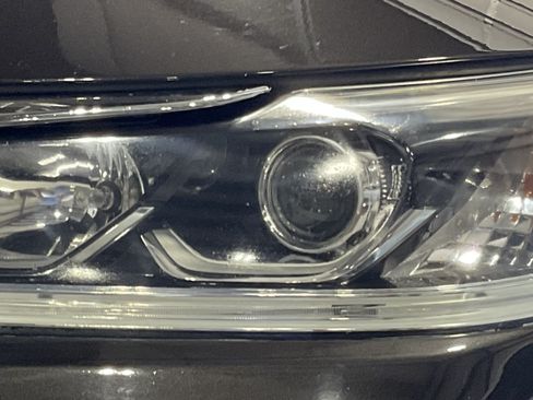 Used 2017 Honda Accord LX image 8