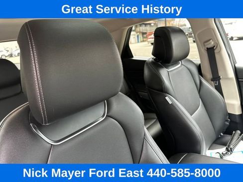 Used 2025 Genesis GV70 2.5T w/ Select Package AWD/4WD image 23