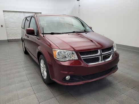 Used 2019 Dodge Grand Caravan SXT FWD image 13