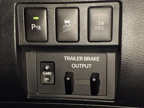 Used 2018 Toyota Tundra 1794 Edition image 26