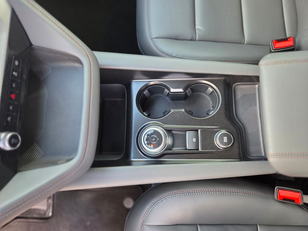 New 2026 Ford Explorer Active w/ Active Comfort Package RWD image 27