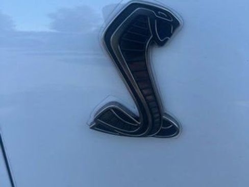 Used 2020 Ford Mustang Shelby GT500 w/ Technology Package image 17