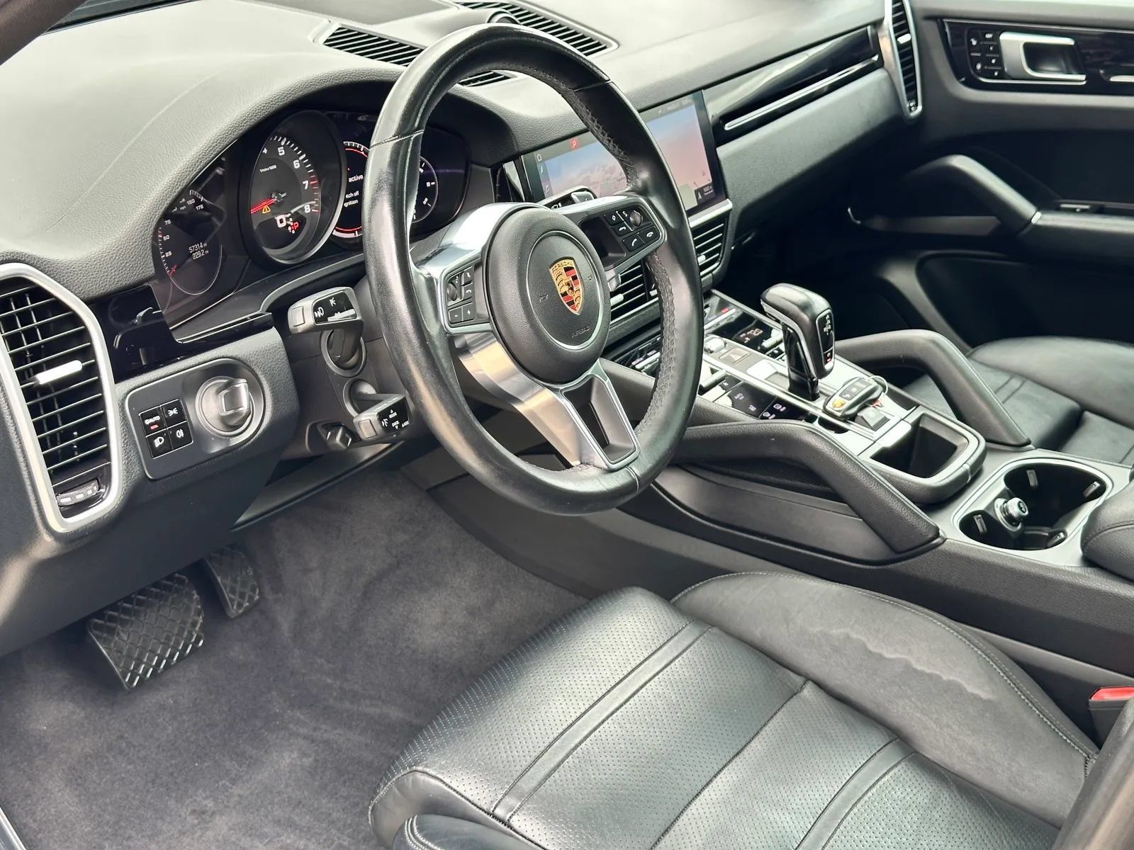 Used 2019 Porsche Cayenne AWD/4WD image 10