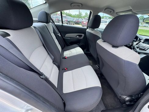 Used 2016 Chevrolet Cruze LS FWD image 22