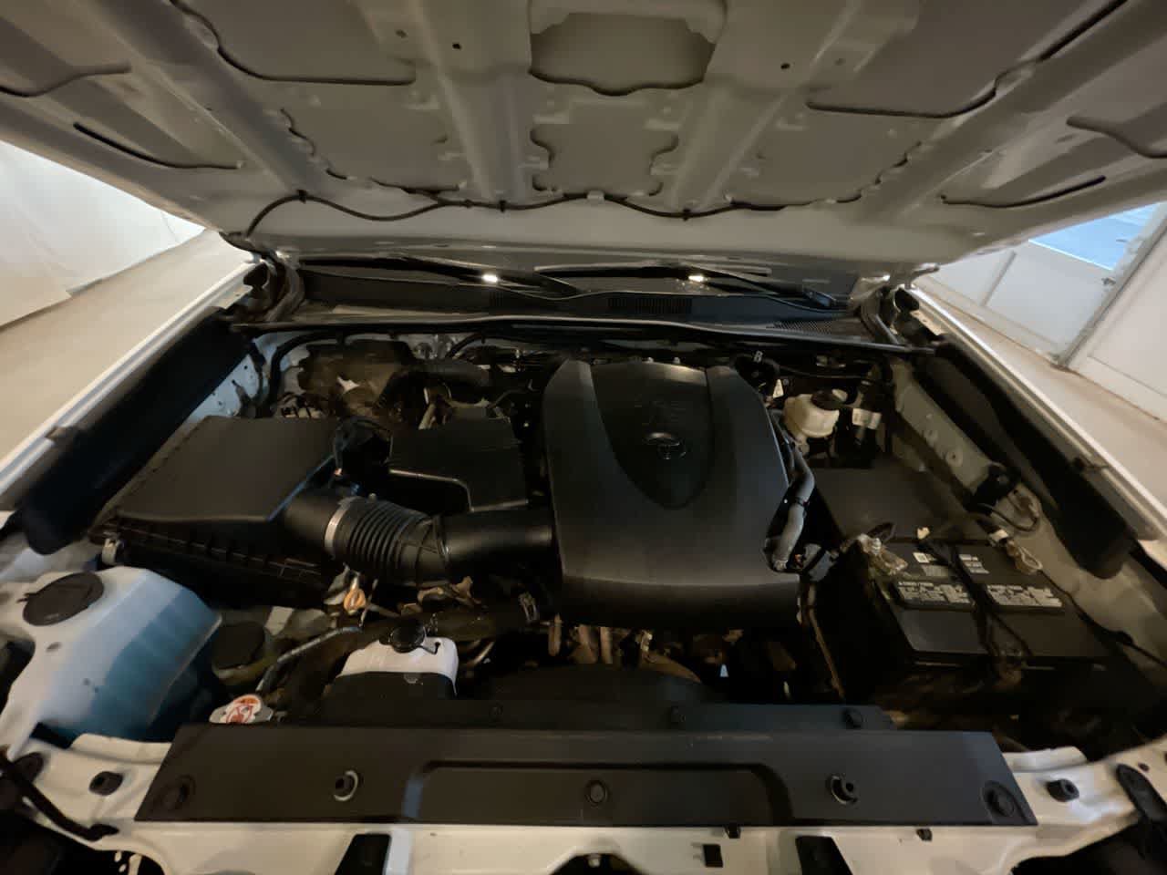 Used 2020 Toyota Tacoma Limited AWD/4WD image 26