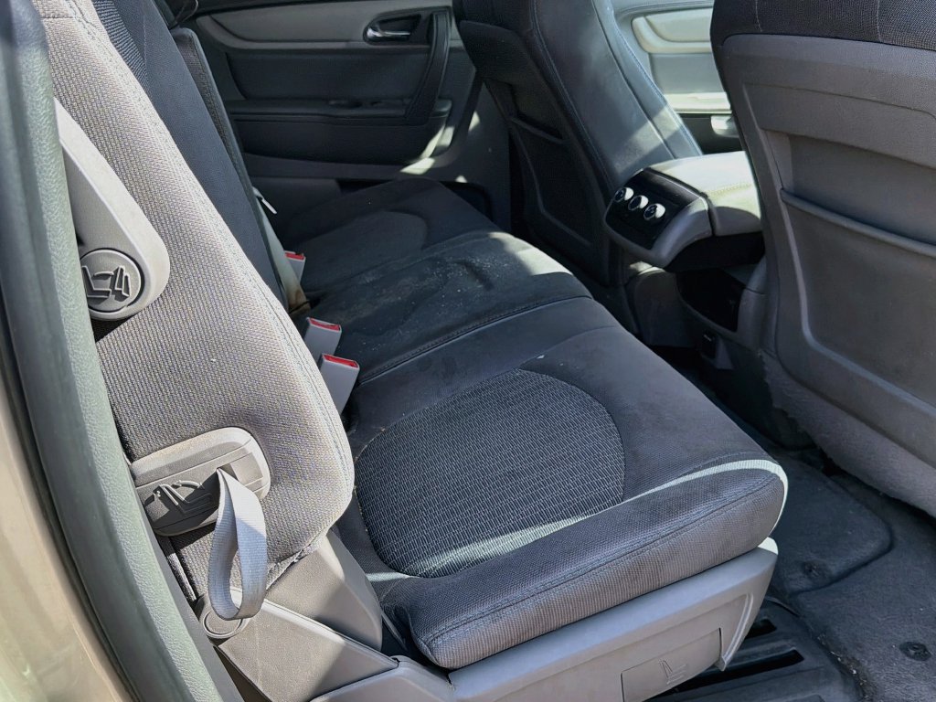 Used 2016 Chevrolet Traverse LT FWD image 30