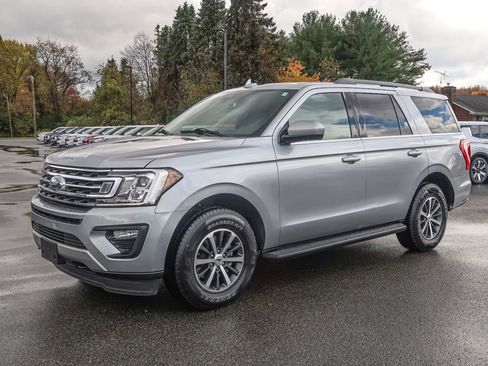 Used 2021 Ford Expedition XLT image 4