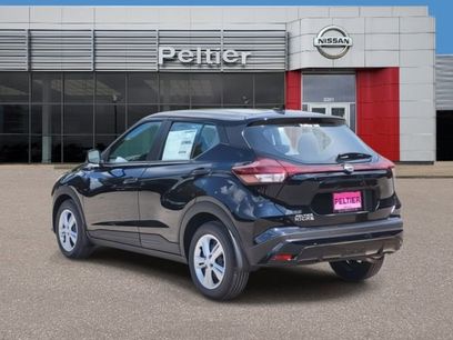 New 2025 Nissan Kicks Play S w/ Interior Electronics Package