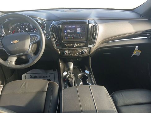 Used 2023 Chevrolet Traverse Premier image 12
