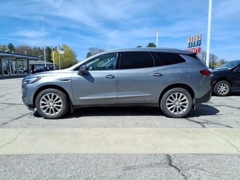 Used 2021 Buick Enclave Essence w/ Trailering Package, 5000 lbs. AWD/4WD image 4