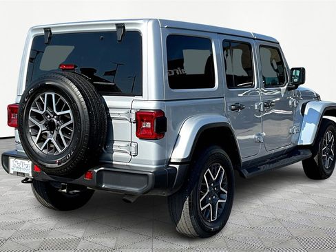 Used 2024 Jeep Wrangler Sahara image 2